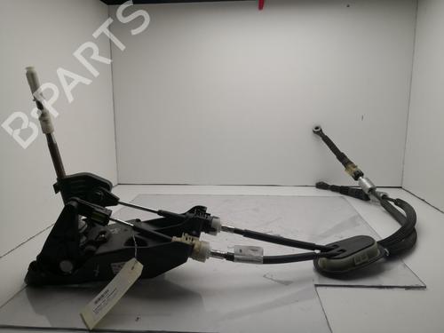 gear-lever-renault-megane-iv-hatchback-b9amn_-2015-27138775 main image