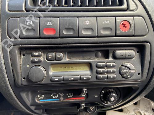 Used Radio CITROËN SAXO (S0, S1) 1.4 VTS (75 hp) 27113586
