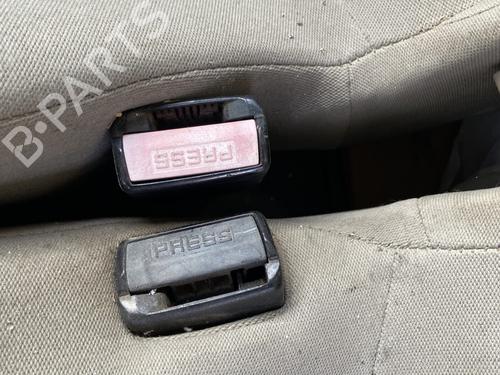 Sikkerhetsbelte-spenne RENAULT SCÉNIC II (JM0/1_) 1.9 dCi (JM0G, JM12, JM1G, JM2C) (120 hp) 31757211