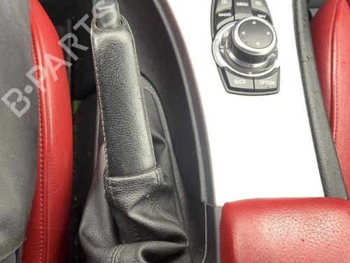 BP32565582I18 main image