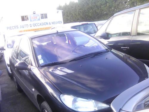 Używane Klamka zewnętrzna drzwi przednich lewych PEUGEOT 206 Hatchback (2A/C) 1.6 16V (109 hp) 27116123