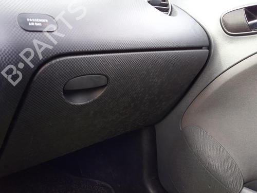 Used Glove box SEAT ALTEA XL (5P5, 5P8) 2.0 TDI 16V (140 hp) 27144982