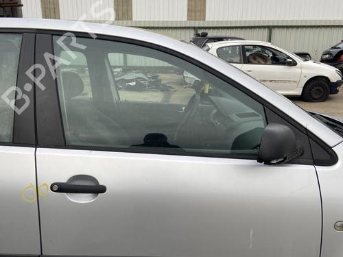 Rudehejsemekanisme Højre foran VW POLO IV (9N_, 9A_) 1.2 12V (64 hp) 30689885