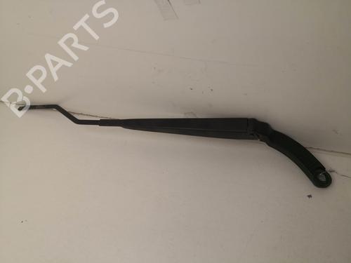 Used Front windshield wiper arm RENAULT CLIO IV (BH_) 1.5 dCi 90 (90 hp) 27101038