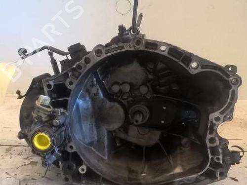 Gearkasse PEUGEOT 206 Hatchback (2A/C) 1.9 D (69 hp) 27117771