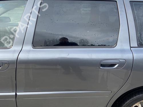 Szyba drzwi tylnych lewych VOLVO V70 II (285) D5 30674334