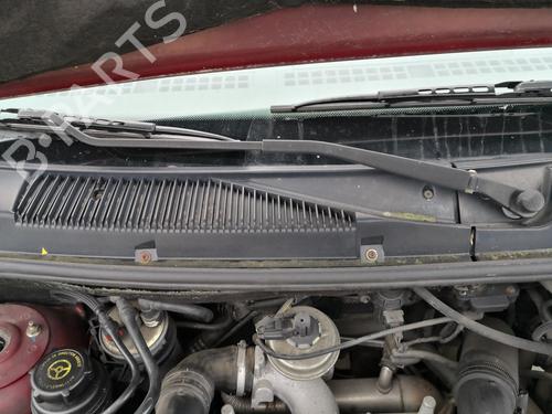 Used Front windshield wiper arm FORD TOURNEO CONNECT 1.8 TDCi (90 hp) 27131542