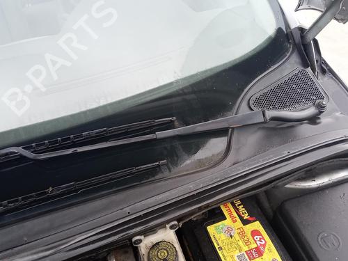 Used Front windshield wiper arm PEUGEOT 307 (3A/C) 2.0 HDi 110 (107 hp) 27134002