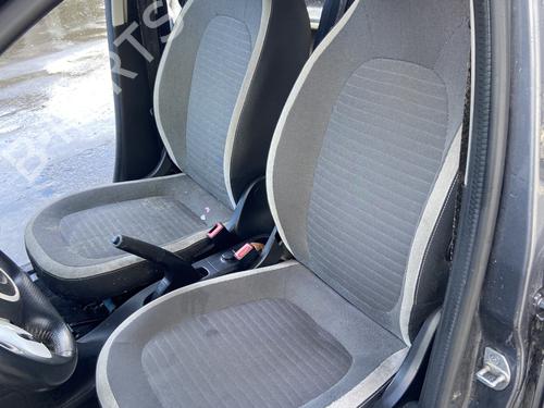 Used Left front seat RENAULT TWINGO III (BCM_, BCA_) 0.9 TCe 90 (BCM9, BCM2) (90 hp) 32067449