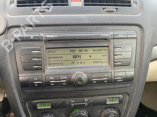 Used Radio Radio SKODA OCTAVIA II (1Z3) 1.9 TDI (105 hp) 32746071 32746071