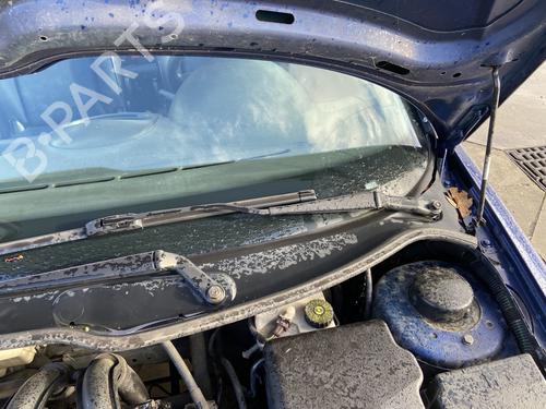 Used Front windshield wiper arm PEUGEOT 206 Hatchback (2A/C) 1.9 D (69 hp) 31929418