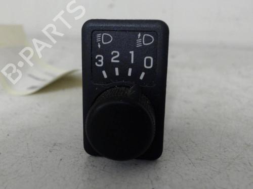 Used Switch NISSAN PRIMERA Hatchback (P11) 2.0 TD (90 hp) 27116724