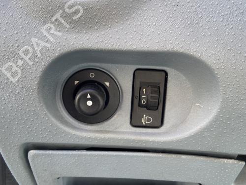 Comando specchietti CITROËN C3 I (FC_, FN_) 1.4 HDi (68 hp) 31950905