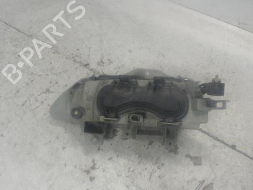 Used Right headlight Right headlight RENAULT LAGUNA I (B56_, 556_) 2.0 (B56C/H/N) (113 hp) 27136274 27136274