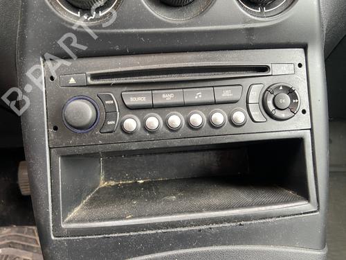 Used Radio Radio CITROËN C3 Picasso (SH_) 1.6 BlueHDi 100 (99 hp) 33019486 33019486