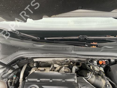 Used Front windshield wiper arm VW GOLF VII (5G1, BQ1, BE1, BE2) 1.6 TDI (105 hp) 30394999