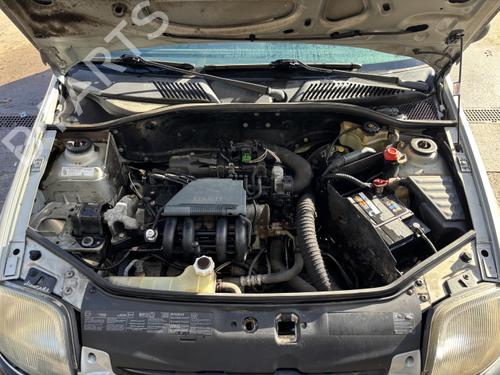 Used Front wiper motor Front wiper motor RENAULT CLIO II (BB_, CB_) 1.2 (BB0A, BB0F, BB10, BB1K, BB28, BB2D, BB2H, CB0A,... (58 hp) 40497731 40497731