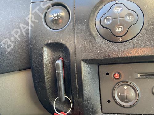 Used Card reader RENAULT SCÉNIC II (JM0/1_) 1.6 (JM0C, JM0J, JM1B) (113 hp) 29561845