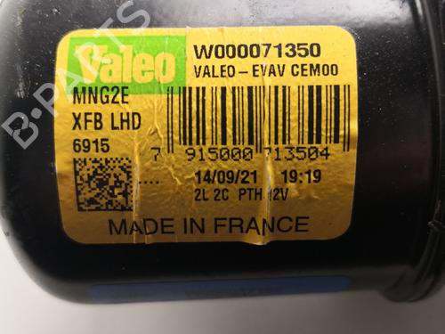 Front wiper motor RENAULT MEGANE IV Hatchback (B9A/M/N_) 1.5 Blue dCi 115 (B9A6) | BP27138767M29 