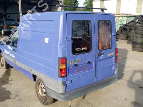 Used Rear axle RENAULT RAPID Box Body/MPV (F40_, G40_) 1.2 (F406, G40A) (55 hp) 32121718