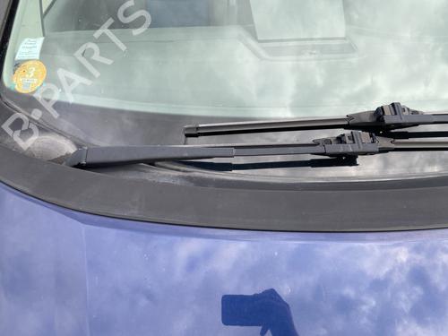 Used Front windshield wiper arm VW SHARAN (7M8, 7M9, 7M6) 2.0 TDI (140 hp) 29165358