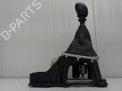 Used Gear lever RENAULT LAGUNA III (BT0/1) 1.5 dCi (BT00, BT0A, BT0T, BT1J) (110 hp) 27118022