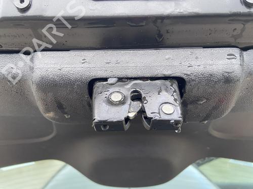 Used Tailgate lock RENAULT CLIO III (BR0/1, CR0/1) 1.5 dCi (BR17, CR17) (86 hp) 32111371