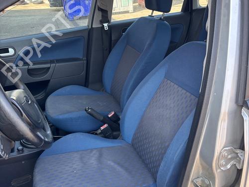 Sikkerhedssele foran højre Sikkerhedssele foran højre FORD FIESTA V (JH_, JD_) 1.4 TDCi (68 hp) 37635410 37635410