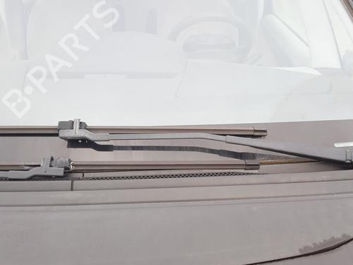 Used Front windshield wiper arm CITROËN C4 Grand Picasso I (UA_) 1.6 HDi (109 hp) 27110591
