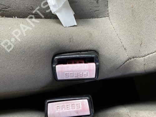 Sikkerhetsbelte-spenne RENAULT SCÉNIC II (JM0/1_) 1.9 dCi (JM0G, JM12, JM1G, JM2C) (120 hp) 31757212