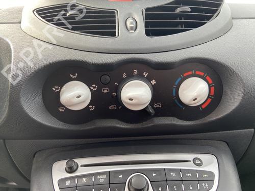Used Climate control Climate control RENAULT TWINGO II (CN0_) 1.5 dCi (CN0E) (64 hp) 32759728 32759728