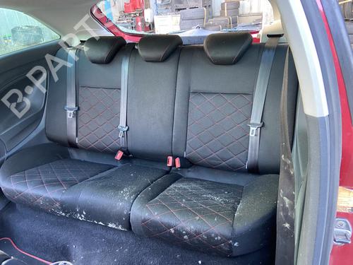 Siège arrière SEAT IBIZA IV (6J5, 6P1) 2.0 TDI (143 hp) 31762236