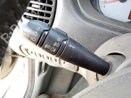 Used Switch RENAULT SCÉNIC I MPV (JA0/1_, FA0_) 2.0 16V (JA1D, JA17) (140 hp) 27135790
