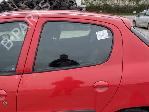 Used Left rear door PEUGEOT 206 Hatchback (2A/C) 1.1 i (60 hp) 27105870