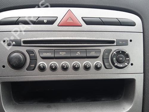 Used Radio PEUGEOT 308 I (4A_, 4C_) 1.6 HDi (109 hp) 27134640