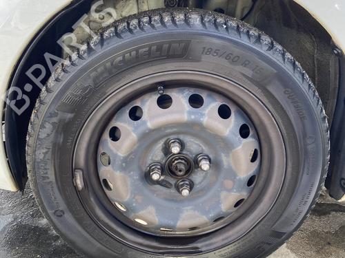 Fælk TOYOTA YARIS (_P9_) 1.4 D-4D (NLP90_, NLP90R) (90 hp) 31953454