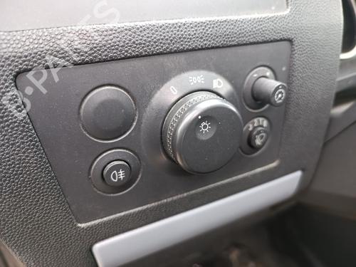Used Headlight switch OPEL ZAFIRA / ZAFIRA FAMILY B (A05) 1.9 CDTI (M75) (120 hp) 27126097