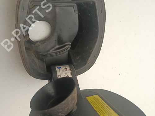 fuel-flap-fiat-500l-351_-352_-2012-33570464 main image