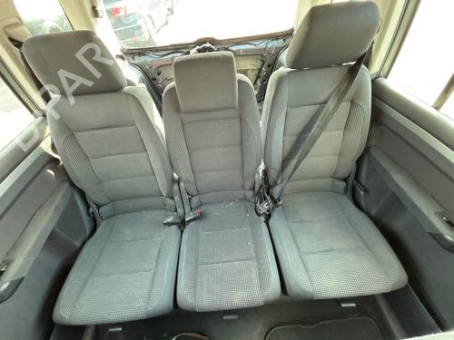 Siège arrière Siège arrière VW TOURAN (1T1, 1T2) 2.0 TDI 16V (140 hp) 39686446 39686446