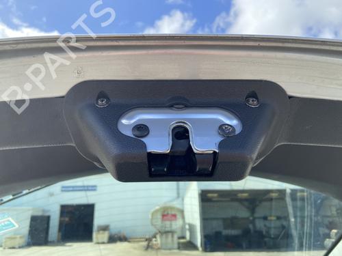 Used Tailgate lock FORD MONDEO III (B5Y) 2.0 16V TDDi / TDCi (115 hp) 28499330