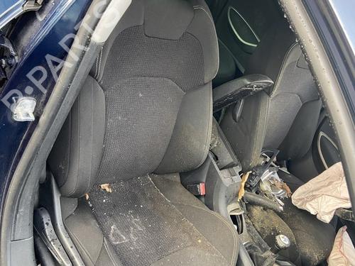 Sæde højre fortil CITROËN C5 III Break (RW_) 1.6 HDi 110 (RW9HZC) (109 hp) 31609233