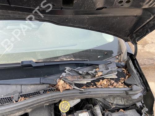 Used Front windshield wiper arm PEUGEOT 208 I (CA_, CC_) 1.4 HDi (68 hp) 27112205