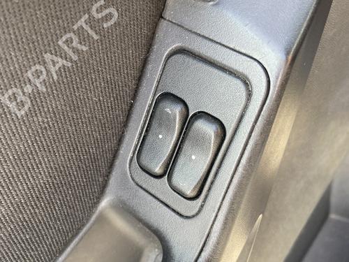 Venstre fortil elrude kontakt OPEL MERIVA A MPV (X03) 1.7 CDTI (E75) (100 hp) 28290382