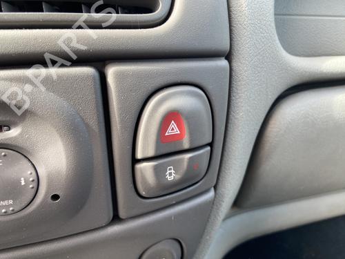 Advarselsbryter RENAULT SCÉNIC I MPV (JA0/1_, FA0_) 1.9 dTi (JA0N) (98 hp) 28815000