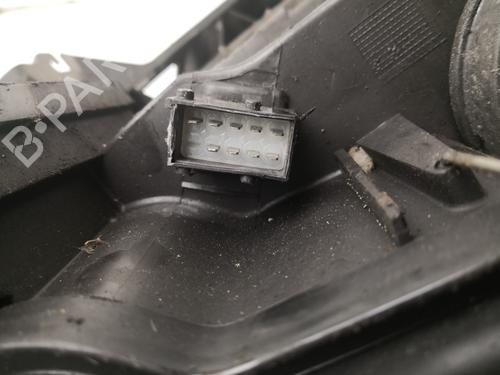 Used Right headlight Right headlight RENAULT MEGANE II (BM0/1_, CM0/1_) 1.6 16V (BM0C, CM0C) (113 hp) 27147423 27147423