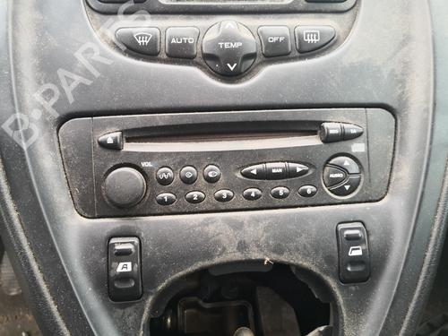 Used Radio CITROËN XSARA PICASSO (N68) 1.8 16V (115 hp) 27104720