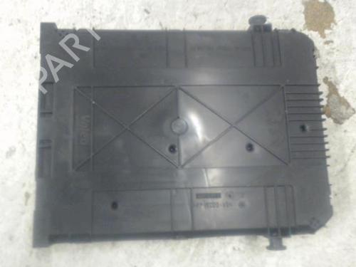 Used Fuse box PEUGEOT 208 I (CA_, CC_) 1.2 VTI 82 (82 hp) 27134820