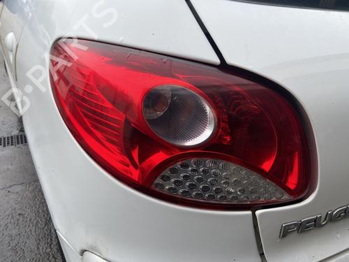Used Left taillight PEUGEOT 206+ (2L_, 2M_) 1.4 HDi eco 70 (68 hp) 31654743