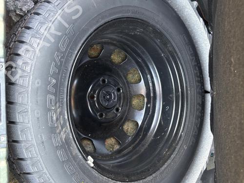 Used Jack Kit Jack Kit DACIA DUSTER (HS_) 1.5 dCi 4x4 (HSMC, HSMD) (110 hp) 36247449 36247449