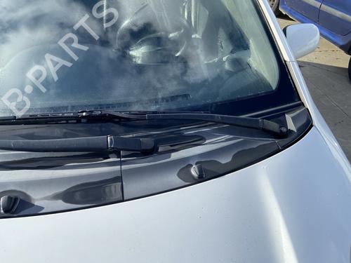 Used Front wiper motor TOYOTA YARIS (_P9_) 1.4 D-4D (NLP90_, NLP90R) (90 hp) 31953425